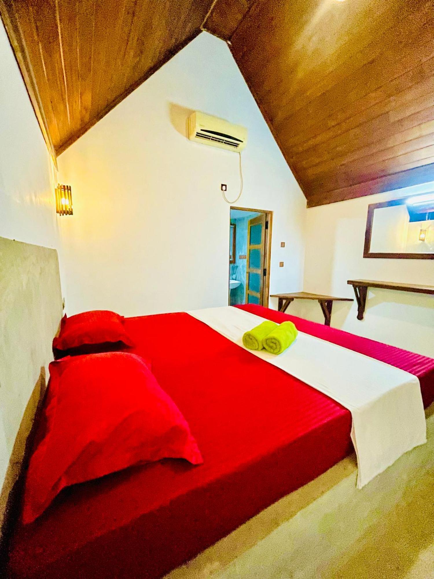 Udawalawa Safari House Hotel Udawalawe Buitenkant foto