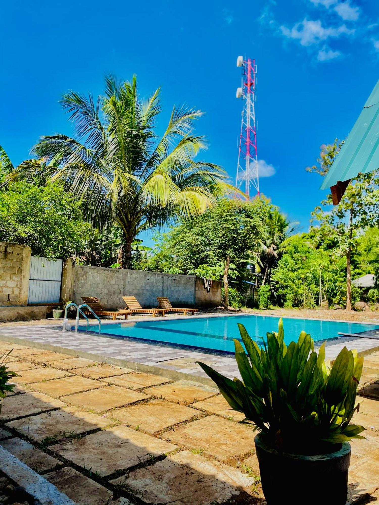 Udawalawa Safari House Hotel Udawalawe Buitenkant foto